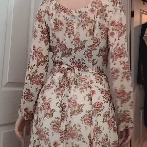 Maxi floral whimsigoth dress - Picture 9 of 10